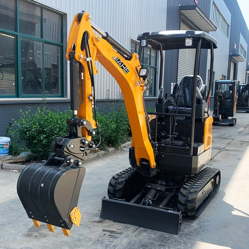 Factory Cheap Price 2ton New Rubber Crawler Track Mini Excavators for Garden Farm Home Use Free Shipping