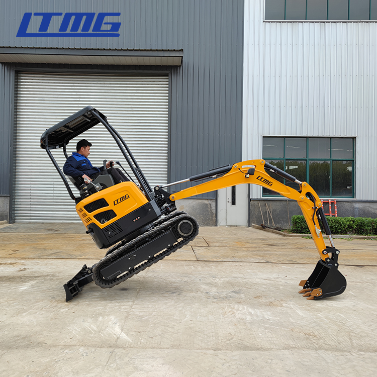 Ltmg Mini Excavator 2 Ton Hydraulic Crawler Digger Bagger Zero Tail Design with Pilot Control Retractable Track Price