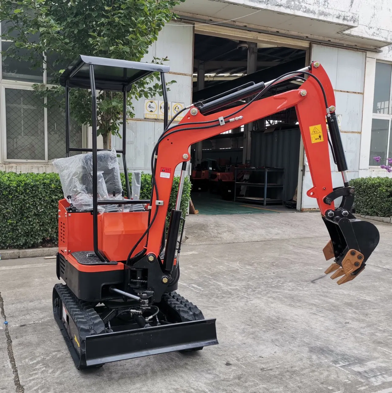 1000kg Hydraulic Crawler Small Size Wheel Construction Backhoe Garden Micro Household Farm Construction Greenhouse Towable Mini Electric Excavator