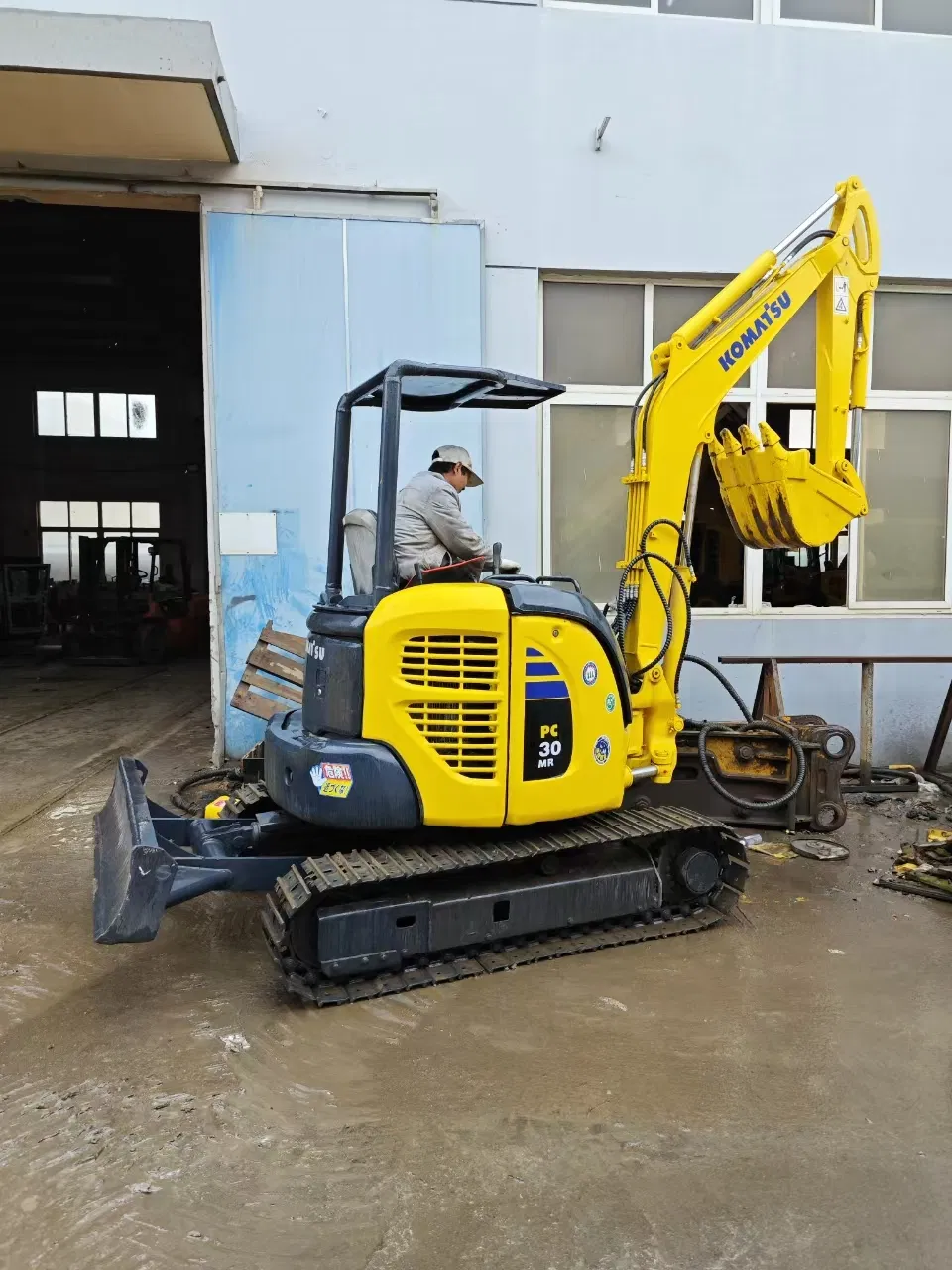 Komatus PC30 Mini Excavator