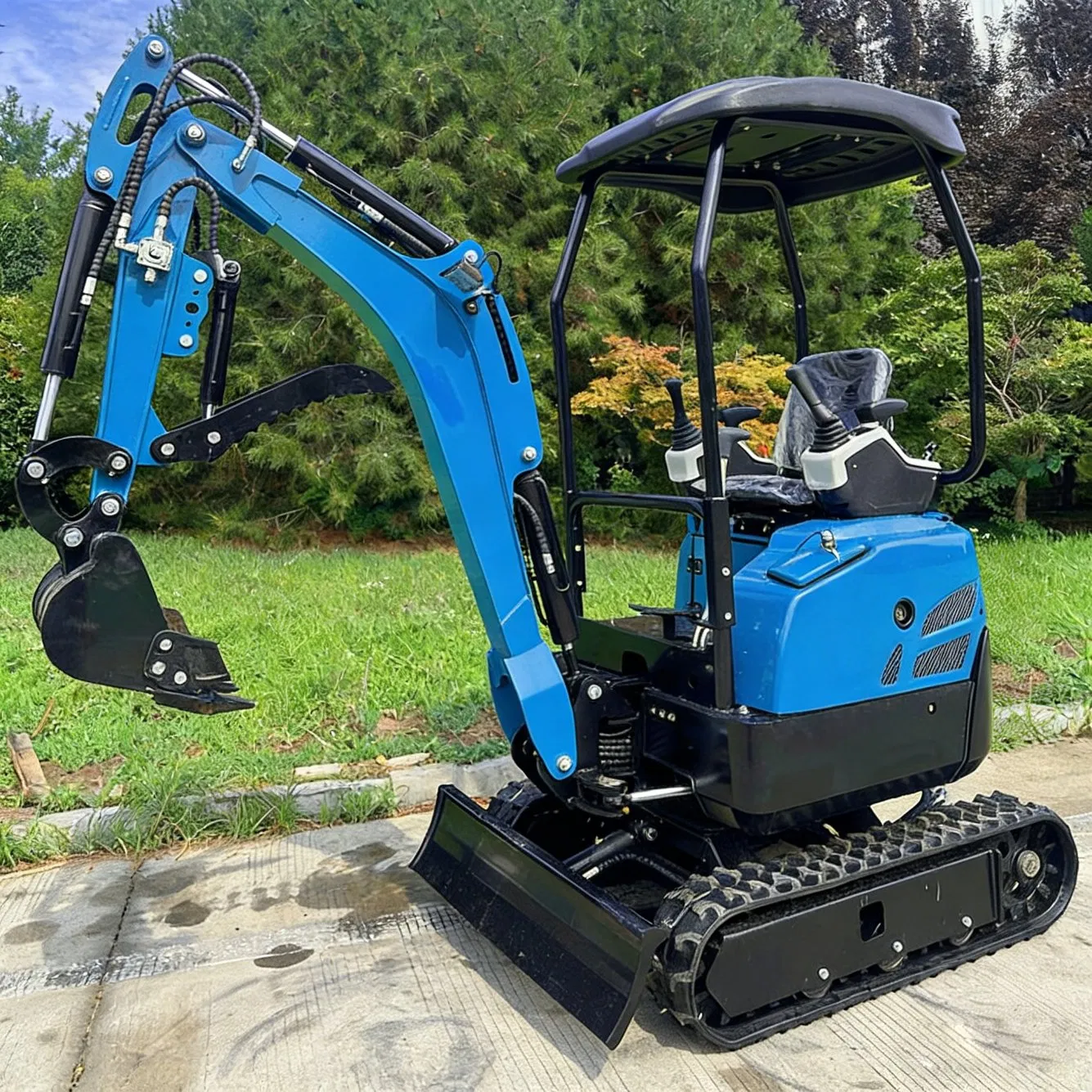 0.8t Small Mini Excavator with Rubber Track for Garden and Home Use