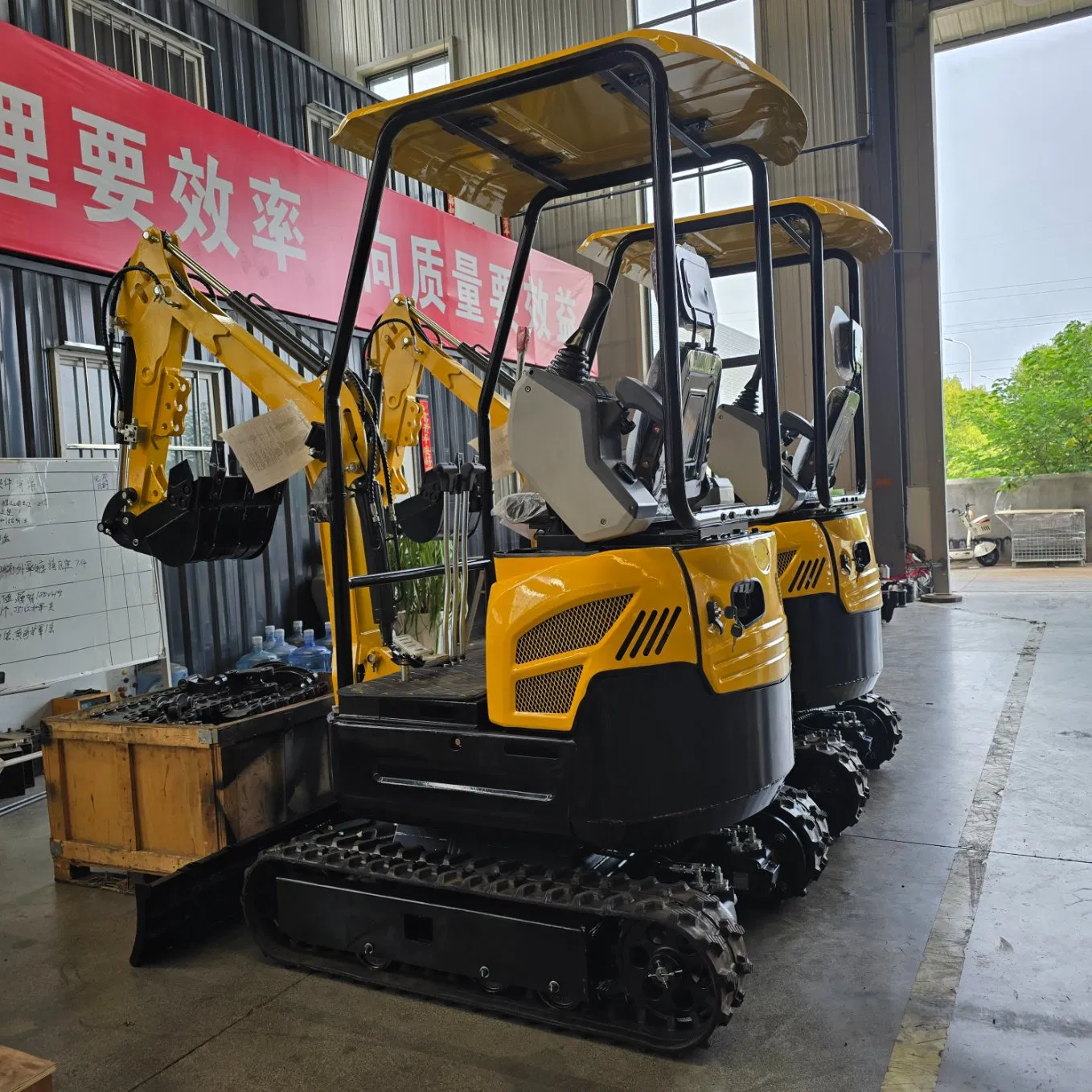 1.5t Excavator Euro 5 Hydraulic Digger Wholesale Excavators Mini Excavator with Thumb