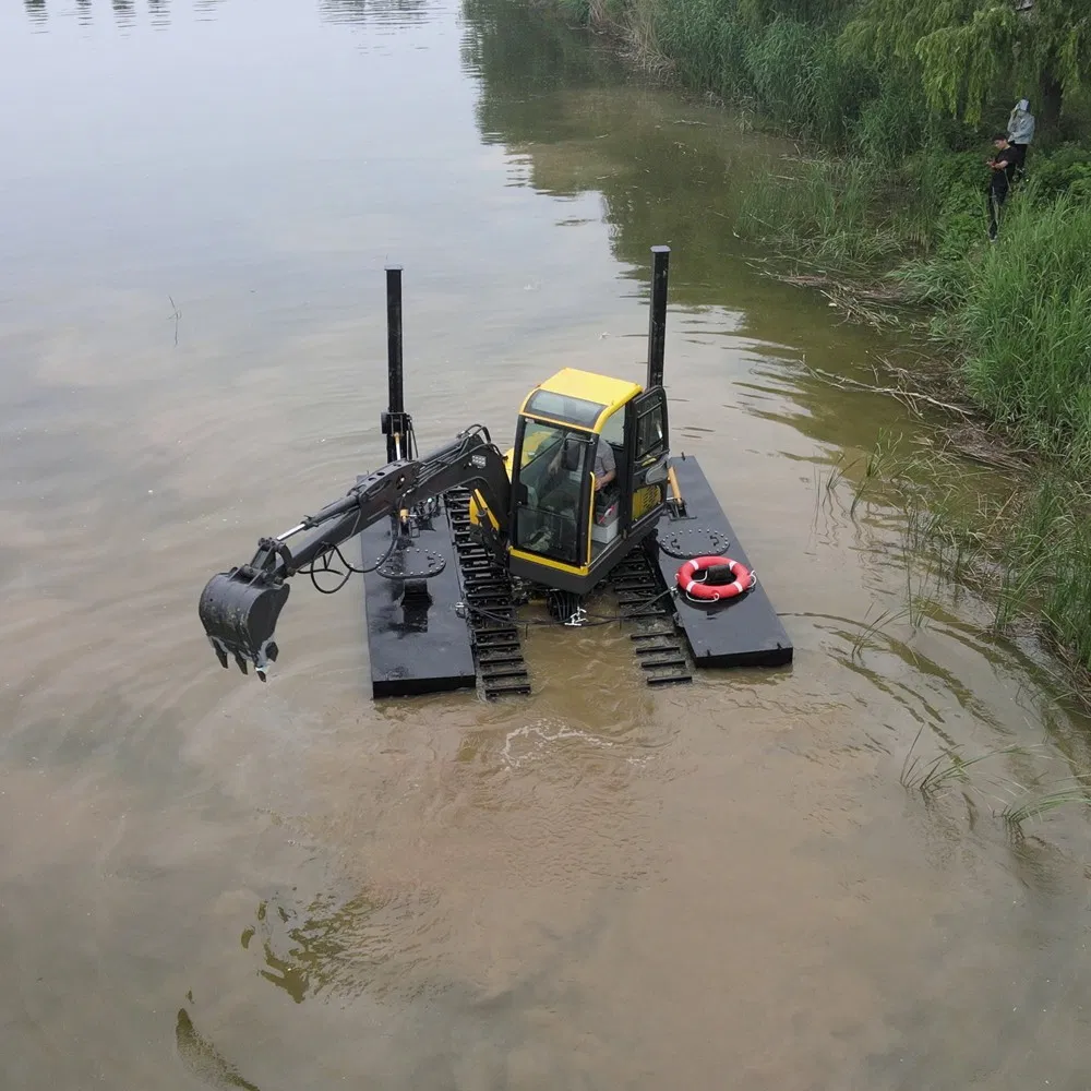 Small-Scale Amphibious Excavator with Dredging Pump Lightweight Amphibious Excavator