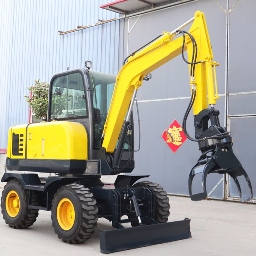 Hot Sale CE EPA Ranging 4 Tons - 8 Tons Wheeled Hydraulic Mini Excavator Small Excavator with Buckets