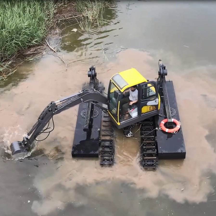 Crawler Amphibious Excavator as Small Excavator Farm