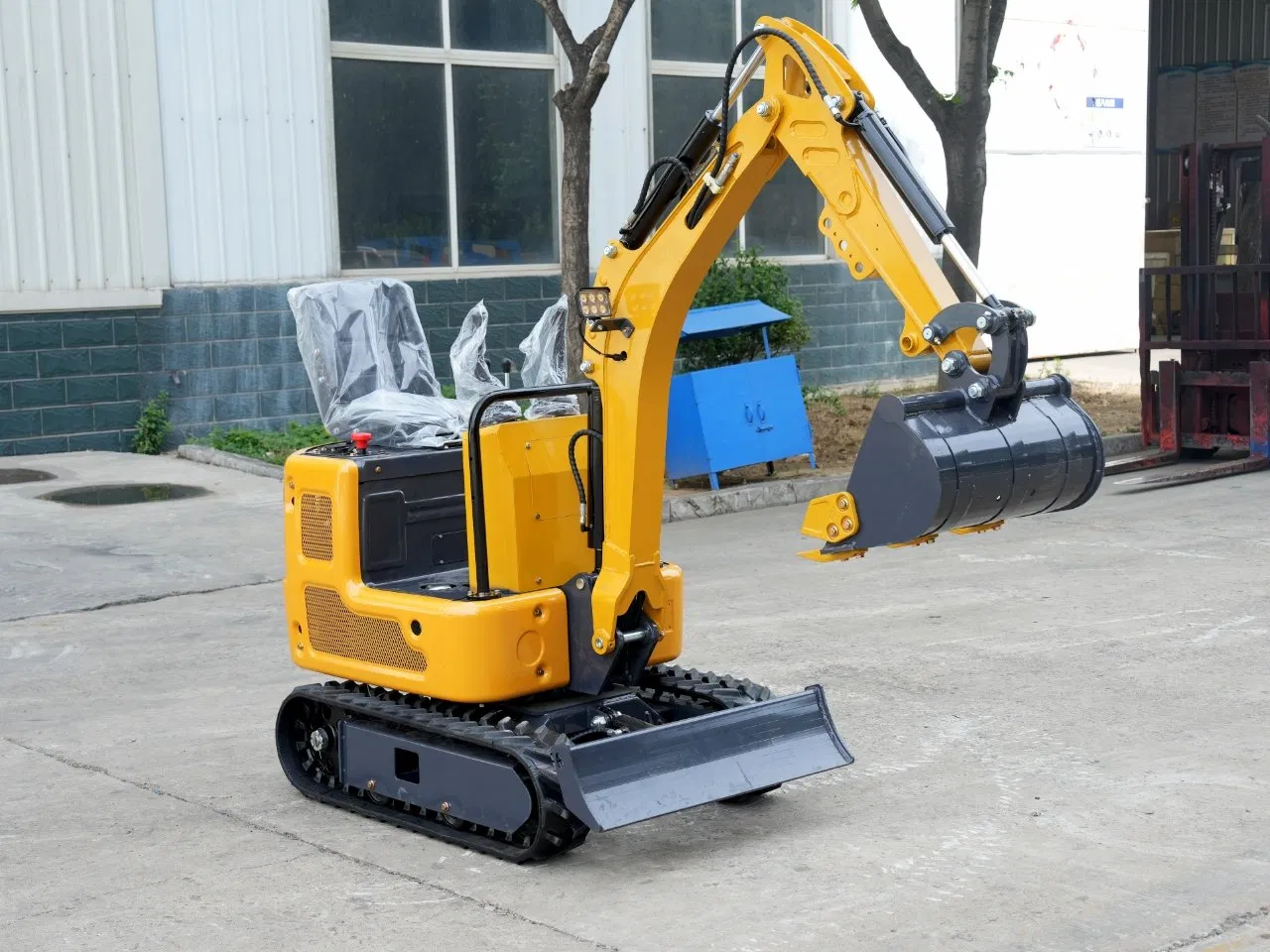 Zero Tail Swing Mini Excavator for Confined Space and Urban Work Sites