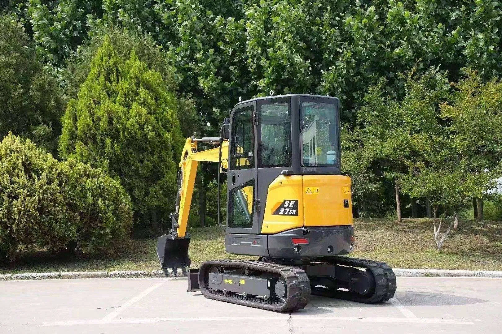 Hot Sale Shantui Se27sr 27 Ton Zero Tail Swing Mini Excavator Compact Design for Construction and Landscaping