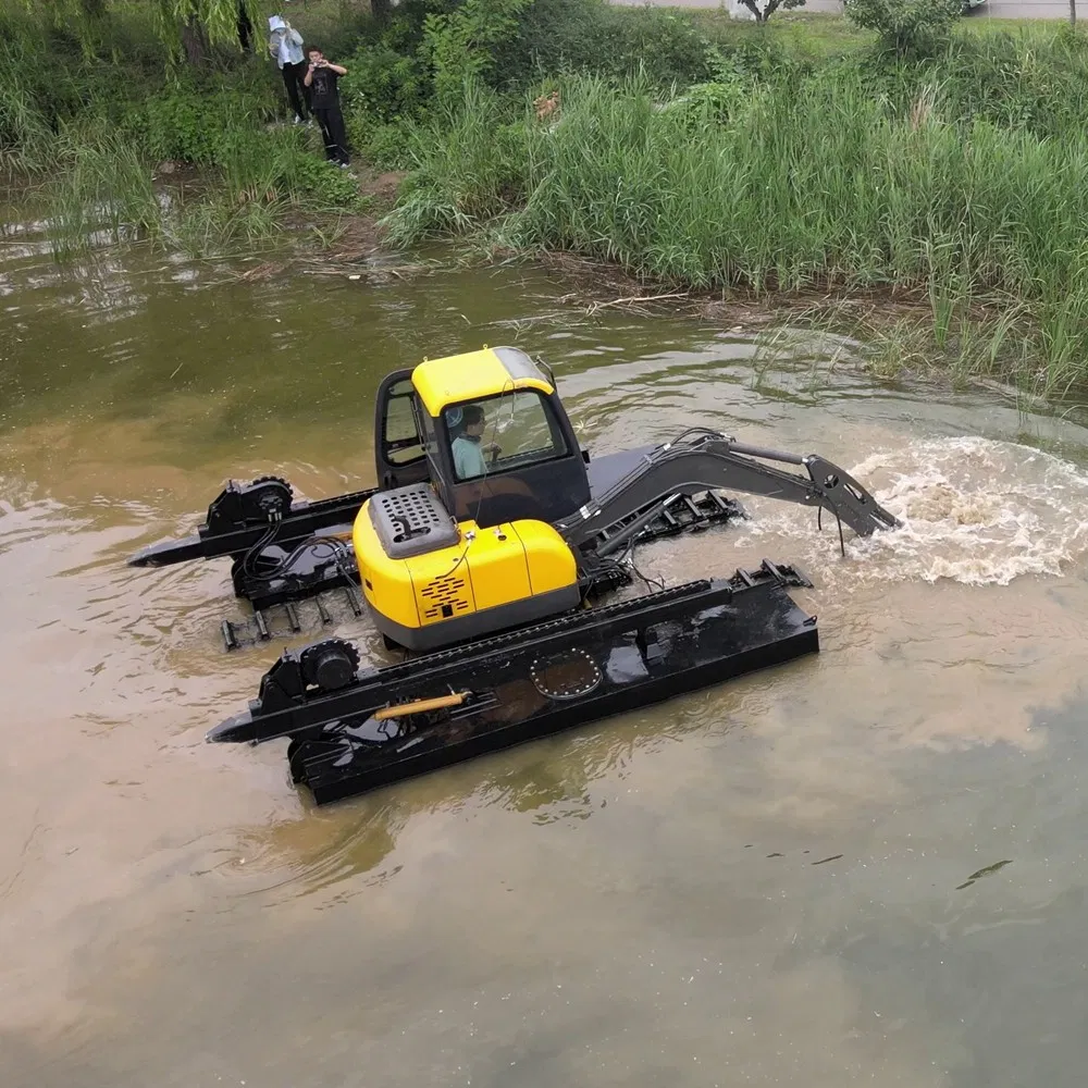 Small-Scale Amphibious Excavator with Dredging Pump Lightweight Amphibious Excavator