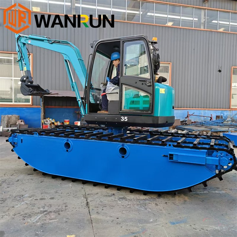 Small Wetland/Swamp Excavator Crawler Amphibious Dredging Machine Water Moving Excavator with Floating Pontoon