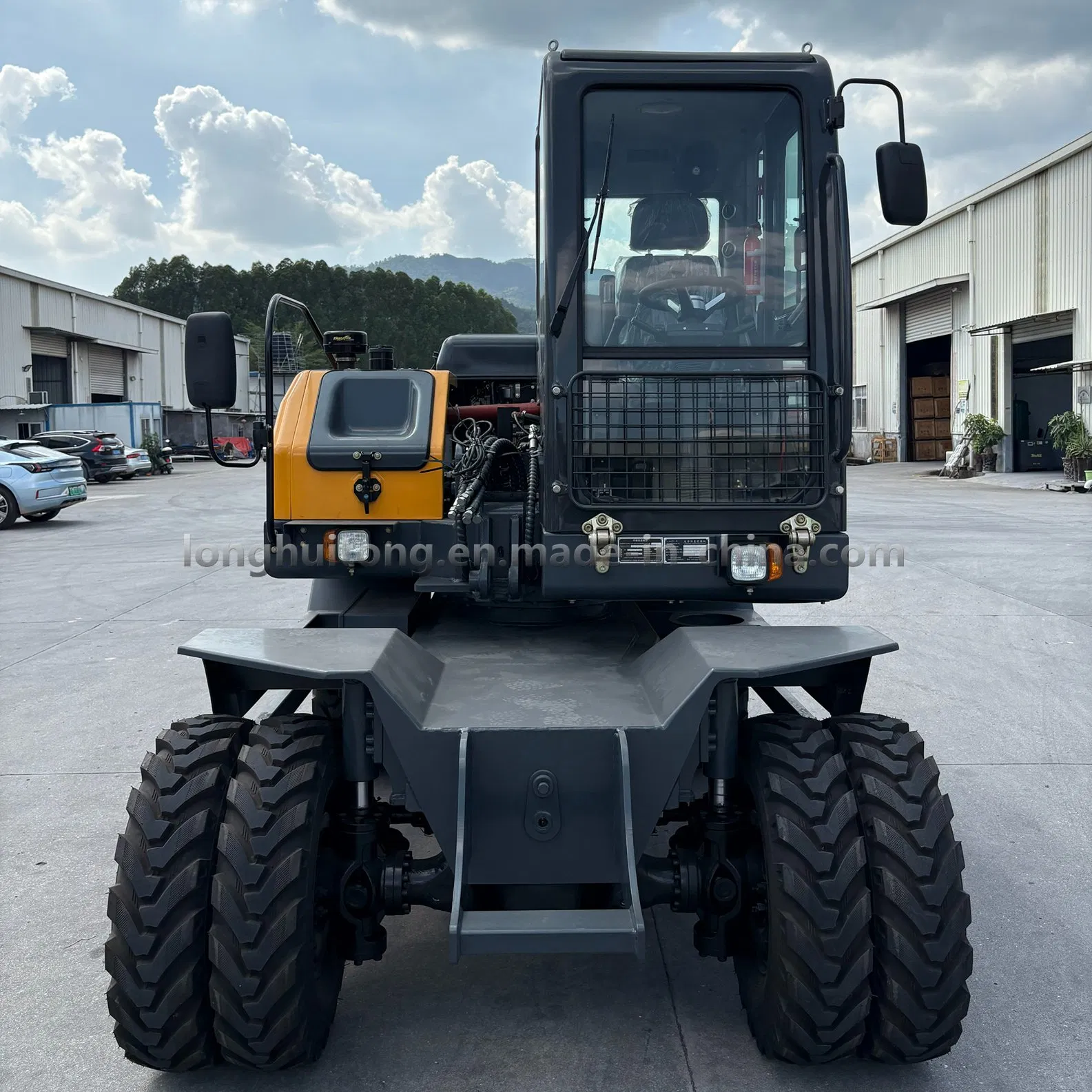 Mini Wheeled Excavator with 1 Seat and 32km/H Speed