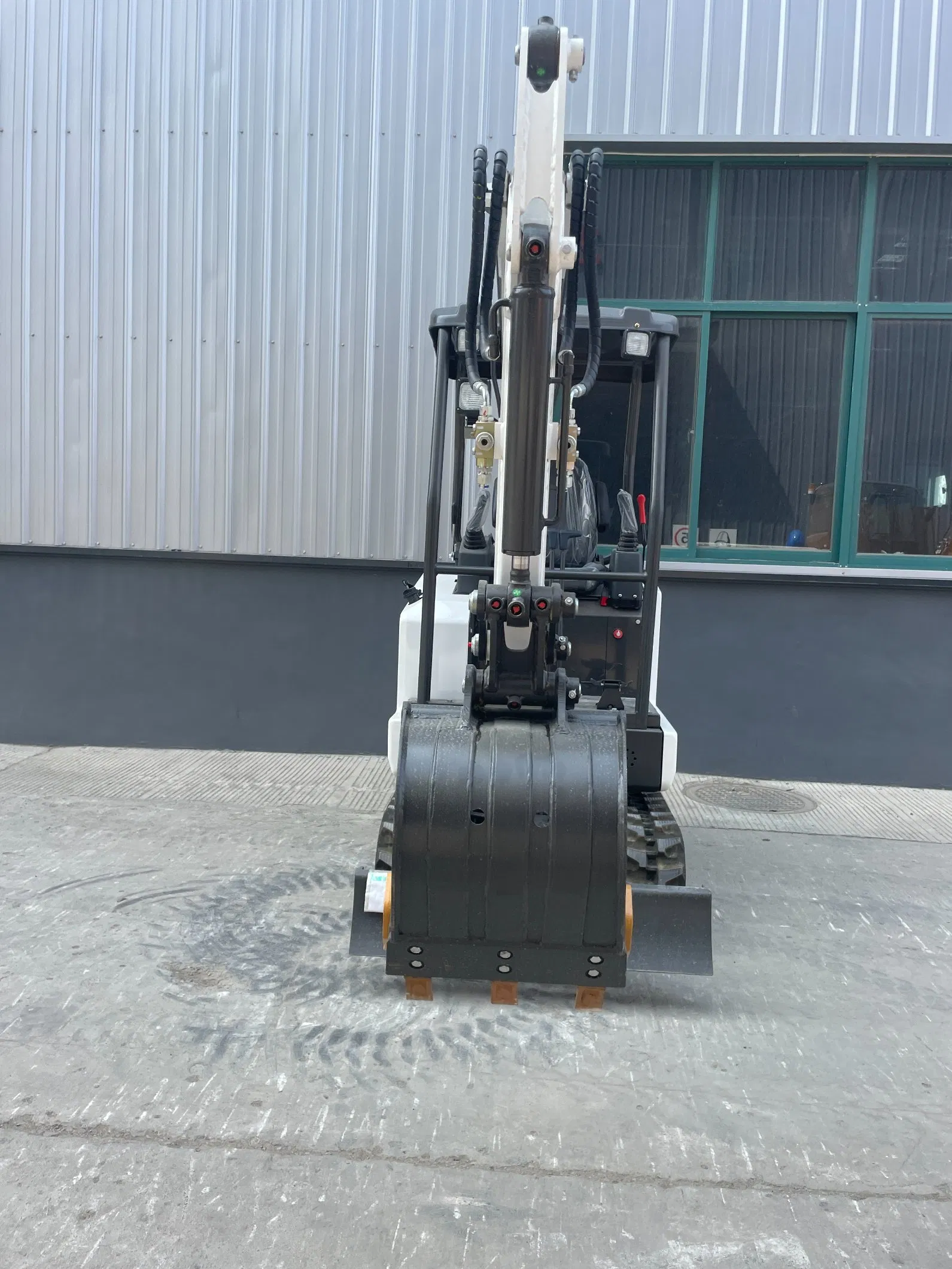 Multifunction Mini Excavator Long Reach Boom Arm with Excavator Bucket 1 Ton New with Wholesale Price