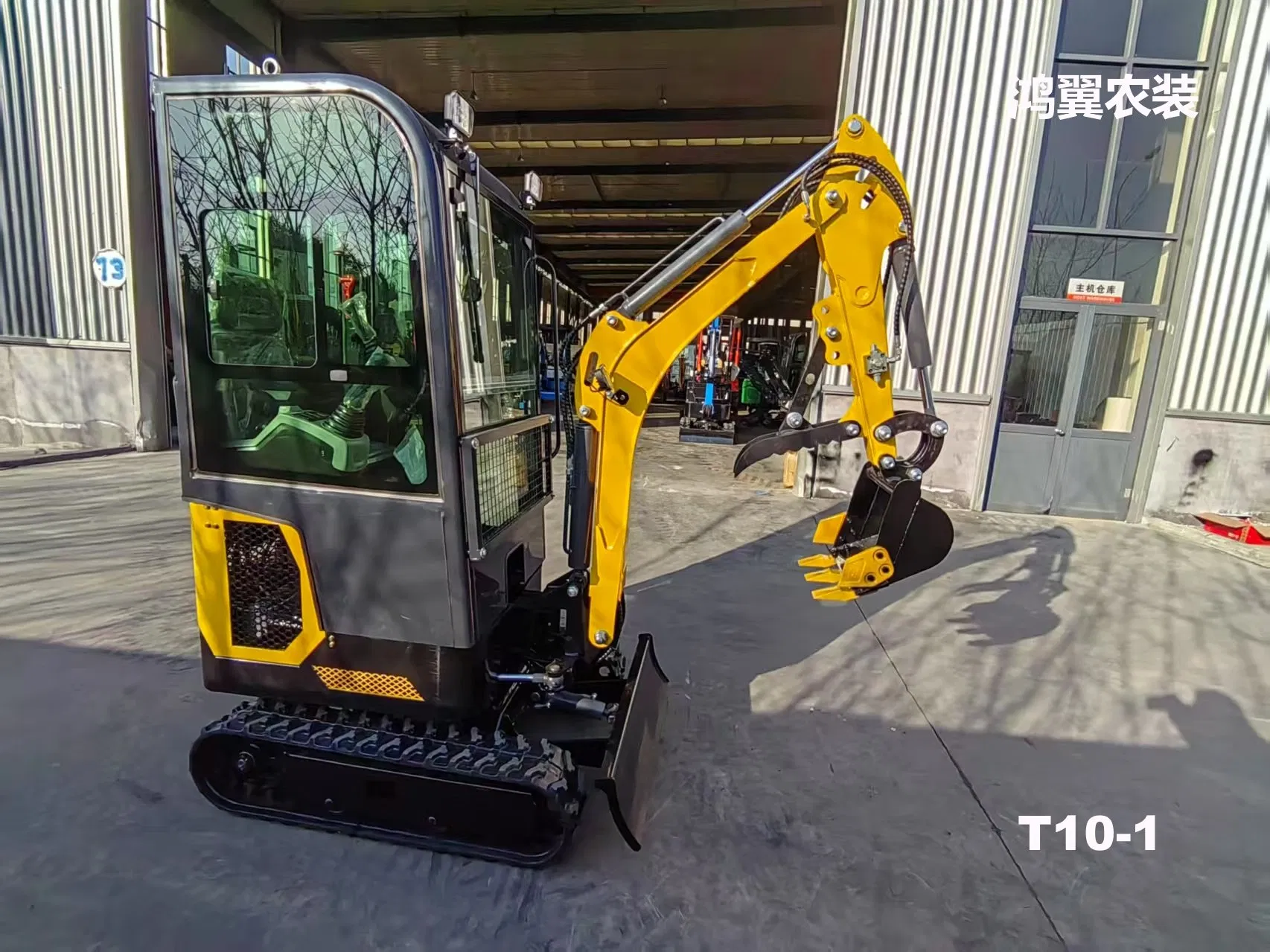 Zero-Tail Swing Farm Mini Excavator with Rubber Tracks for Quarrying and Loading