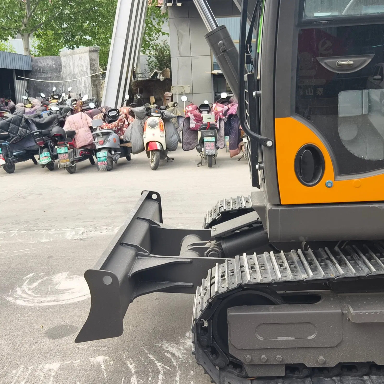 6.5 Ton Multi Functional Mini Excavator Hammer Auger Grapple Attachments for Engineering Demolition