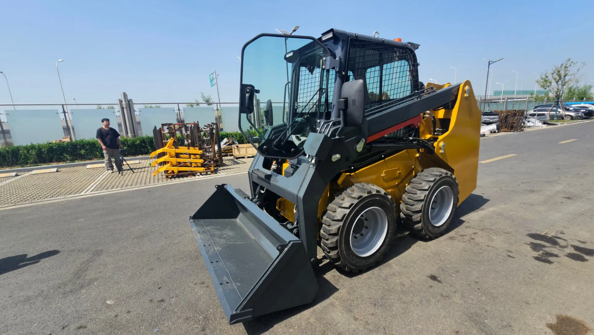 High-Performance Mini Loader S55 Wheel Tracked Skid Steer Loader with Attachments Mini Skid Steer Loader