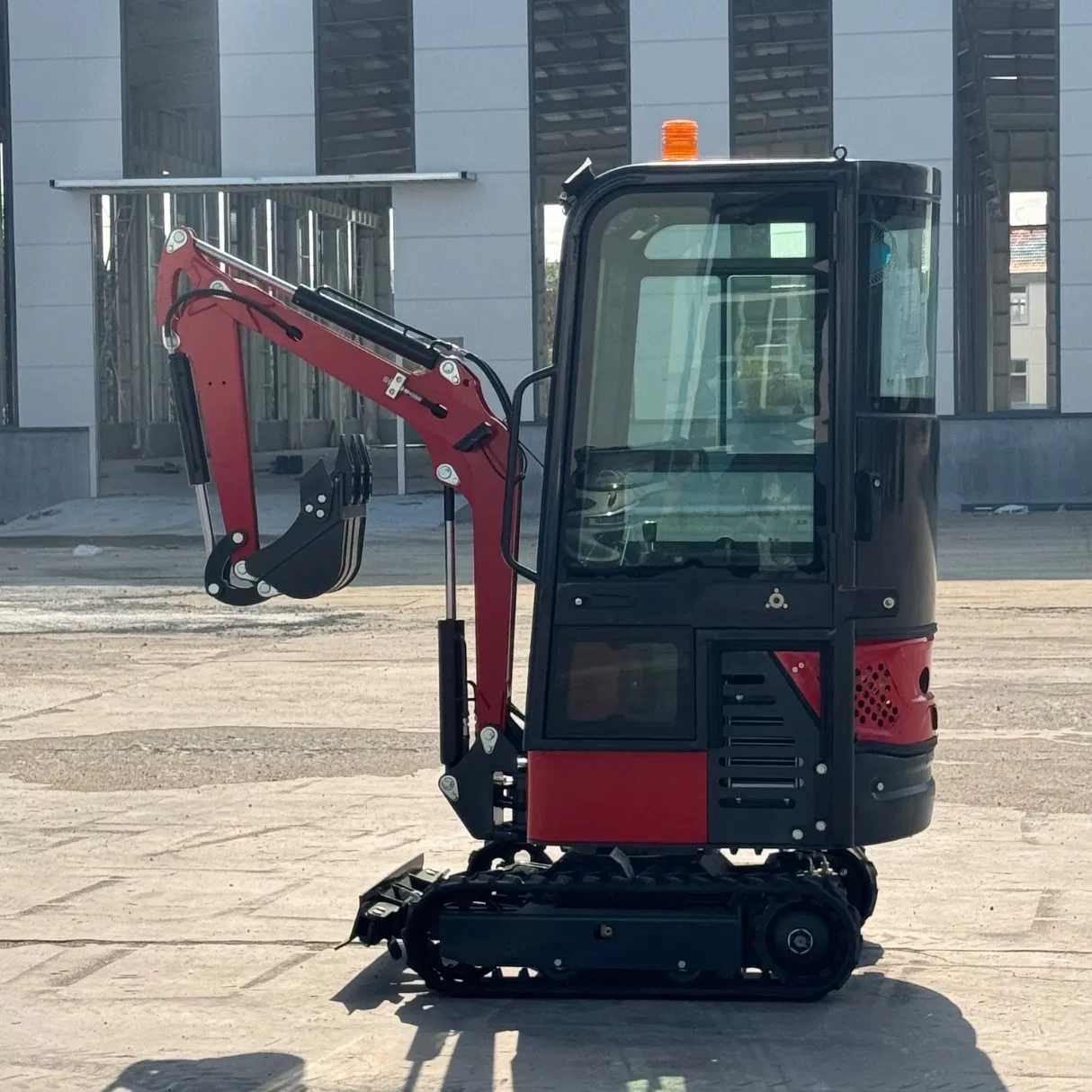 OEM/ODM Service Small/Mini/Compact Backhoe Crawler Type Construction Equipment Excavator with CE Certificate