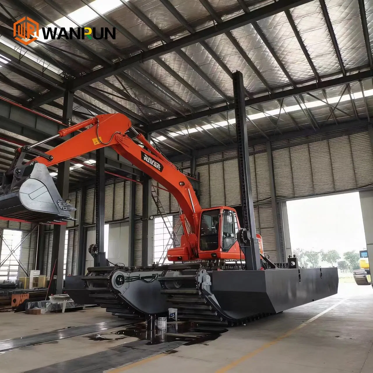 Long Reach Boom Swamp Buggy Dredger Mini Floating Excavator for Rivers Lakes Wetlands Marshes and Mudflats