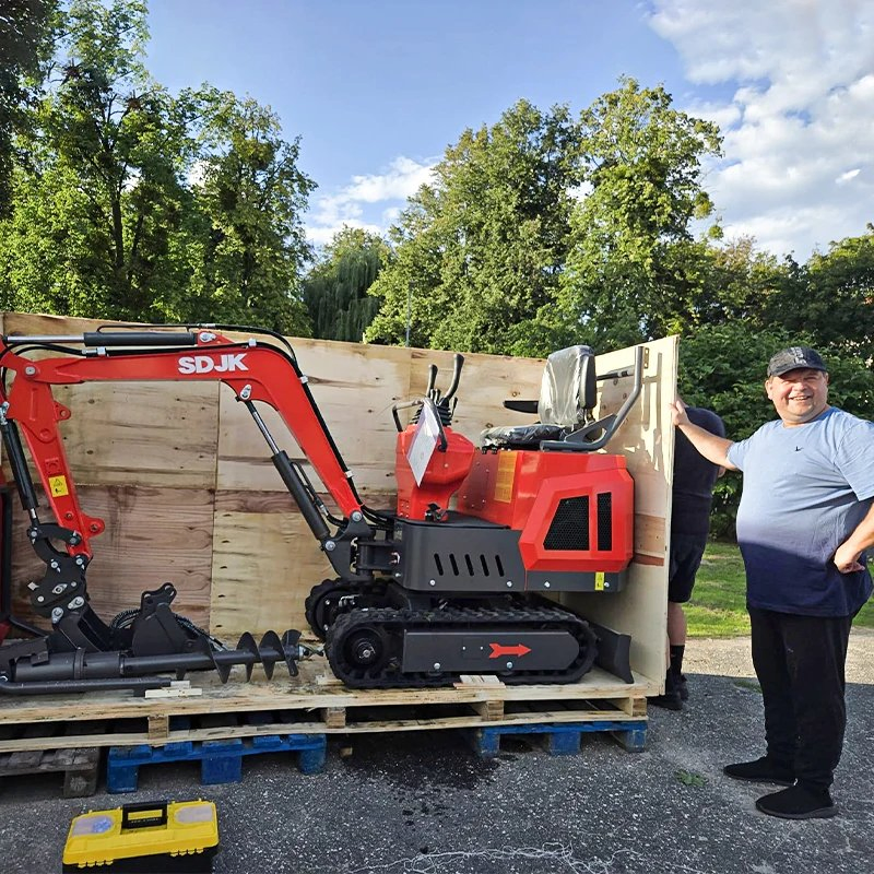 1 Ton 1.2ton 1.6 Ton 2 Ton Multifunctional Mini Excavators Hydraulic Type Closed-Cabin Small Excavators