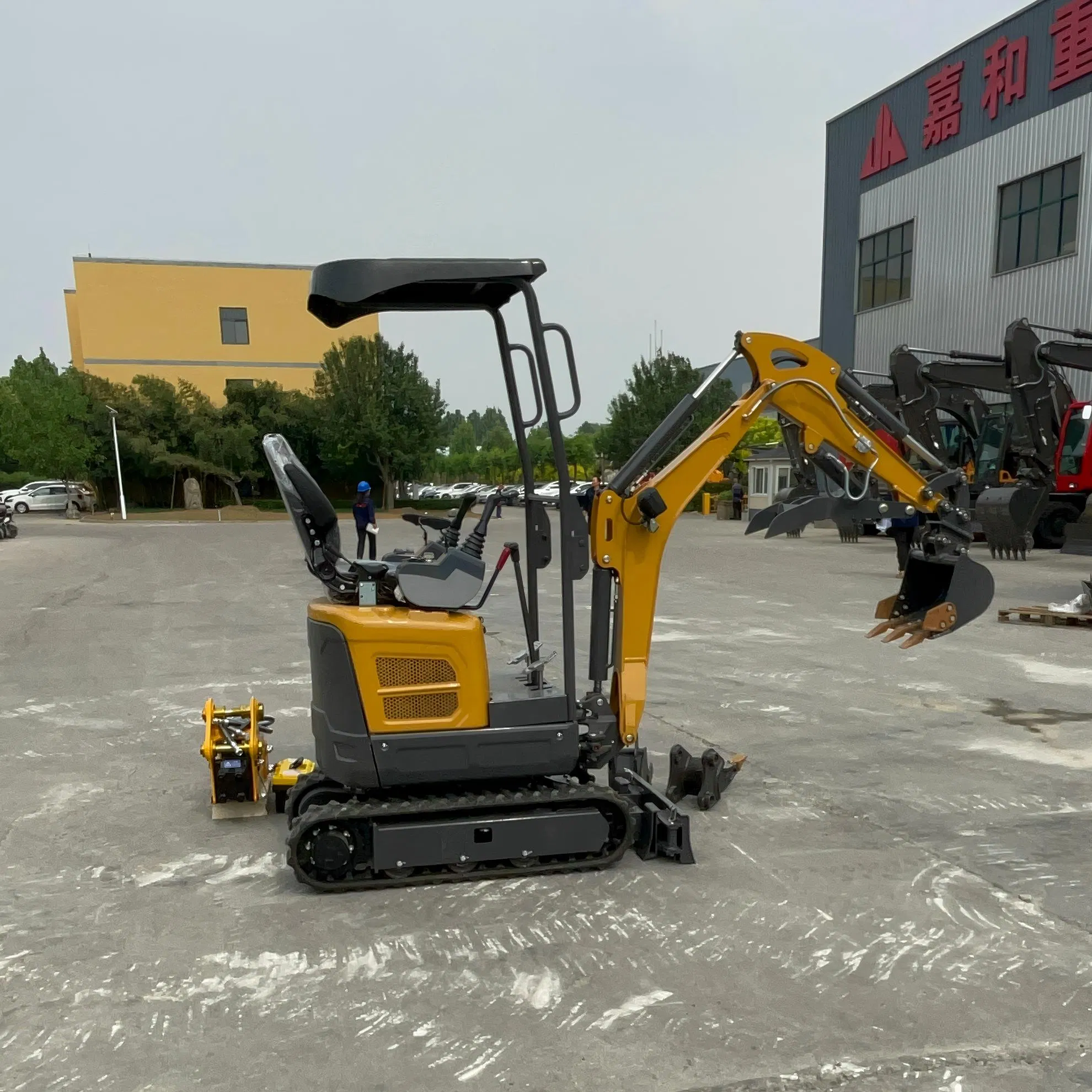 0.8/1.0/1.2/1.5/2/2.8/3/3.5/4 Ton Small Size Compact Hydraulic Mini Excavator with Auger Attachment Bucket for Construction Agricultural Garden Home Use
