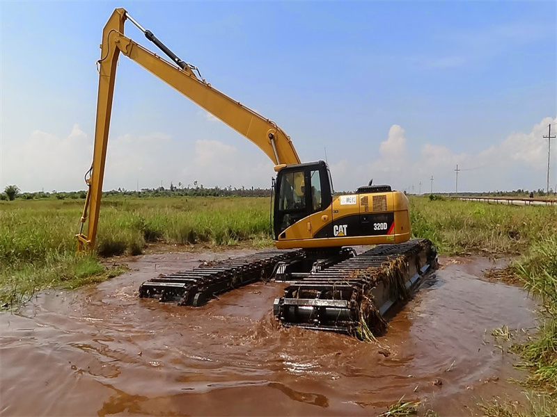 Best Price Long Reach Land and Water Excavator with Floating Tank Pontoon Tracks Mini River