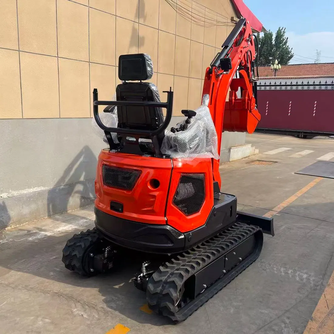 Chinese Factory CE EPA 1.8 Ton Mini Excavator Orchard Crawler Type Small Digger Home Diesel Engines Mini Excavators with Cabin