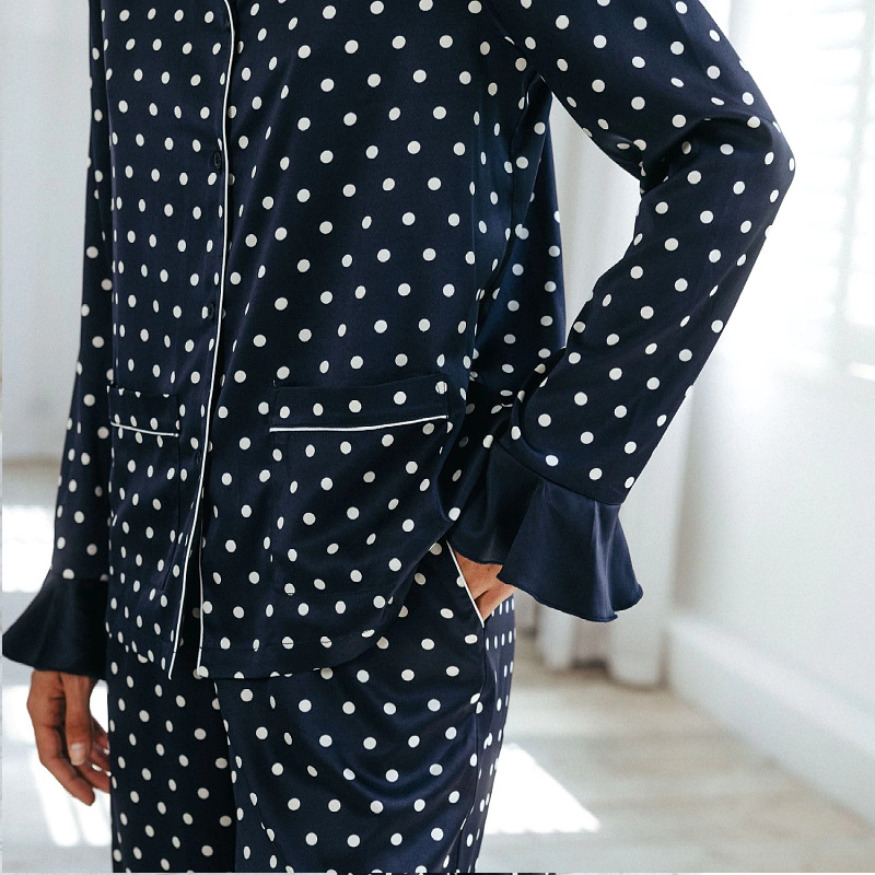 Conjunto de pijama de lujo francés para mujeres con mangas abullonadas de lunares verdes