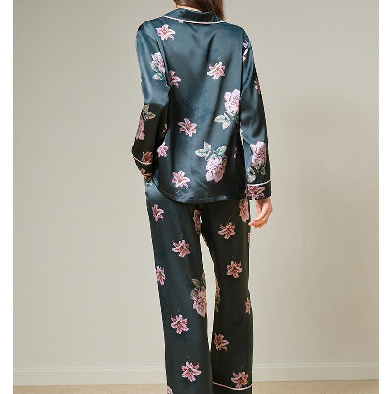 Pijamas de seda satinada personalizados para mujeres