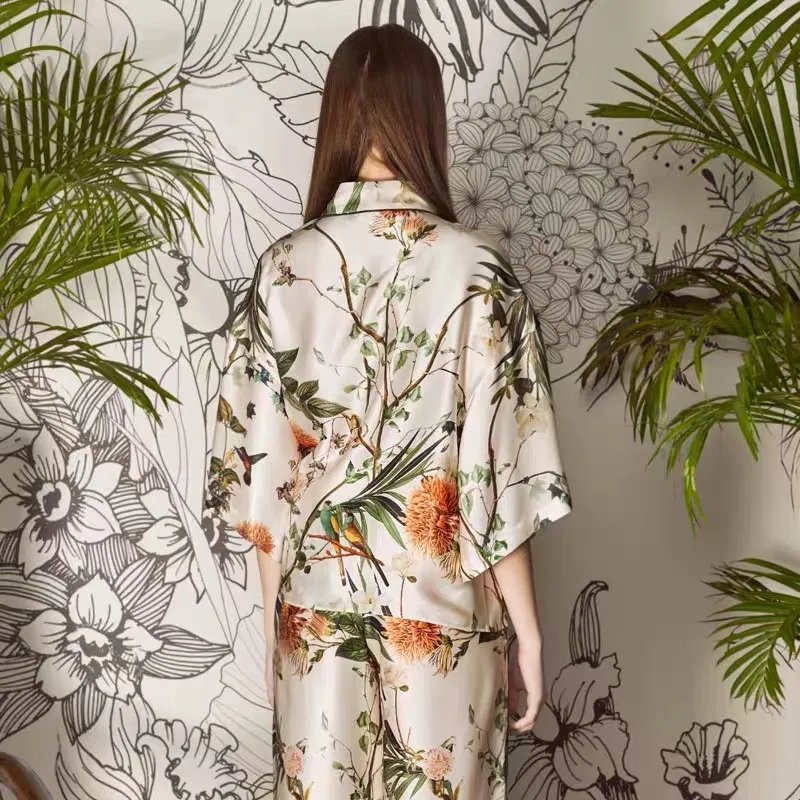 Ropa de casa de seda impresa digital a medida