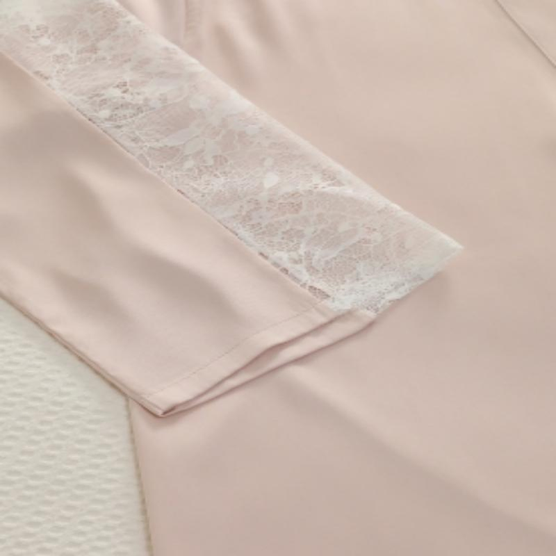 Pijamas de seda con encaje y escote en V cómodos y sexys para mujeres elegantes