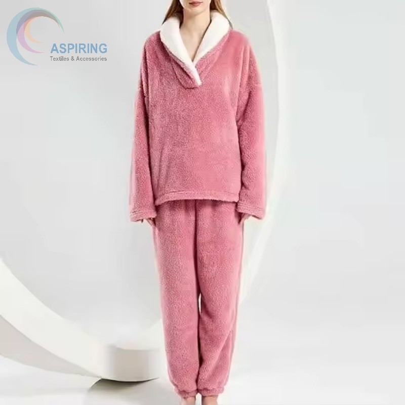 Conjunto de pijama de mujer de algodón de terciopelo grueso y cómodo para invierno