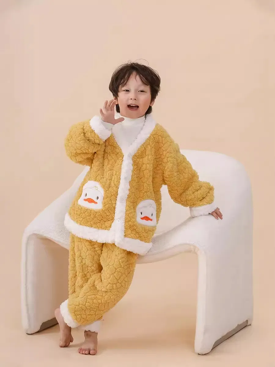 Conjunto de ropa interior para niños de felpa coral, pijamas para niños de otoño e invierno