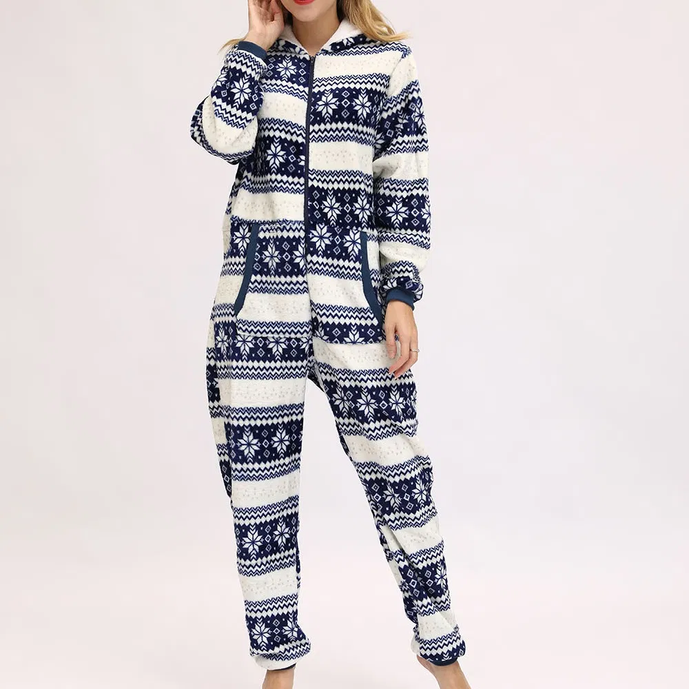Pijama de una pieza con capucha