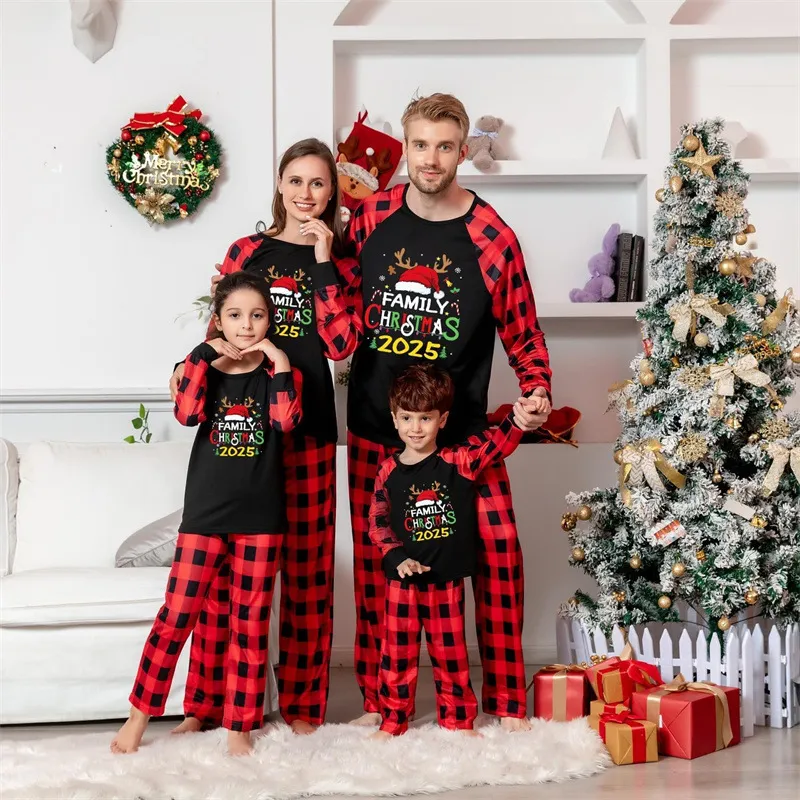 Pijamas navideños a juego para toda la familia con letras impresas de ciervos pequeños, conjunto de pijamas de algodón rojo