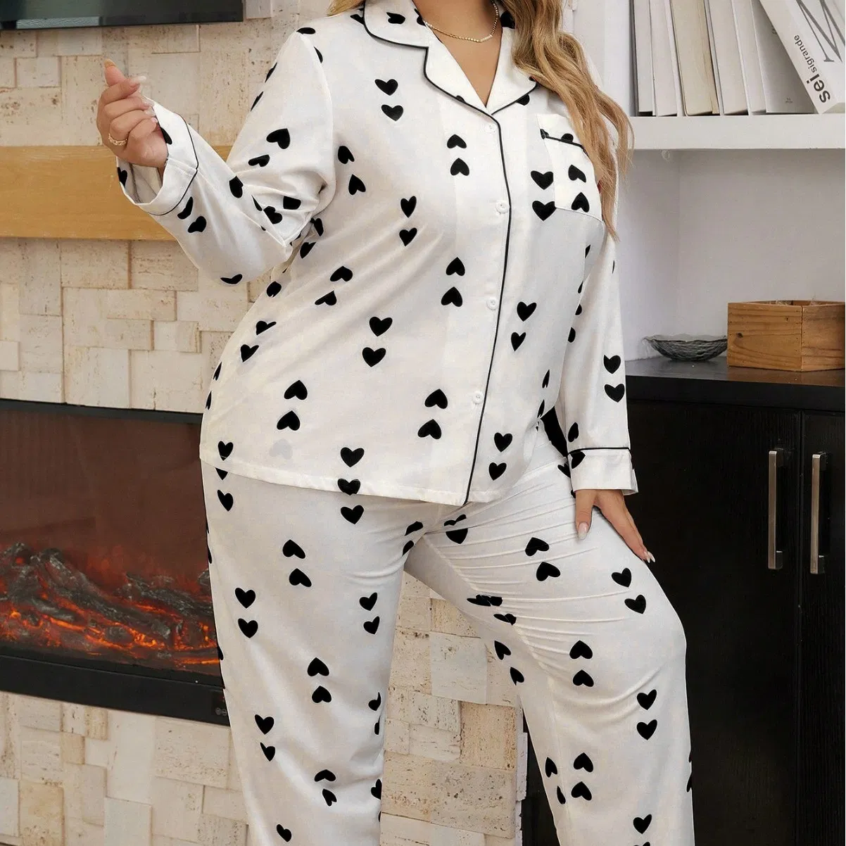 Conjunto de pijama de mujer de talla grande con estampado de corazones, poliéster, con solapa