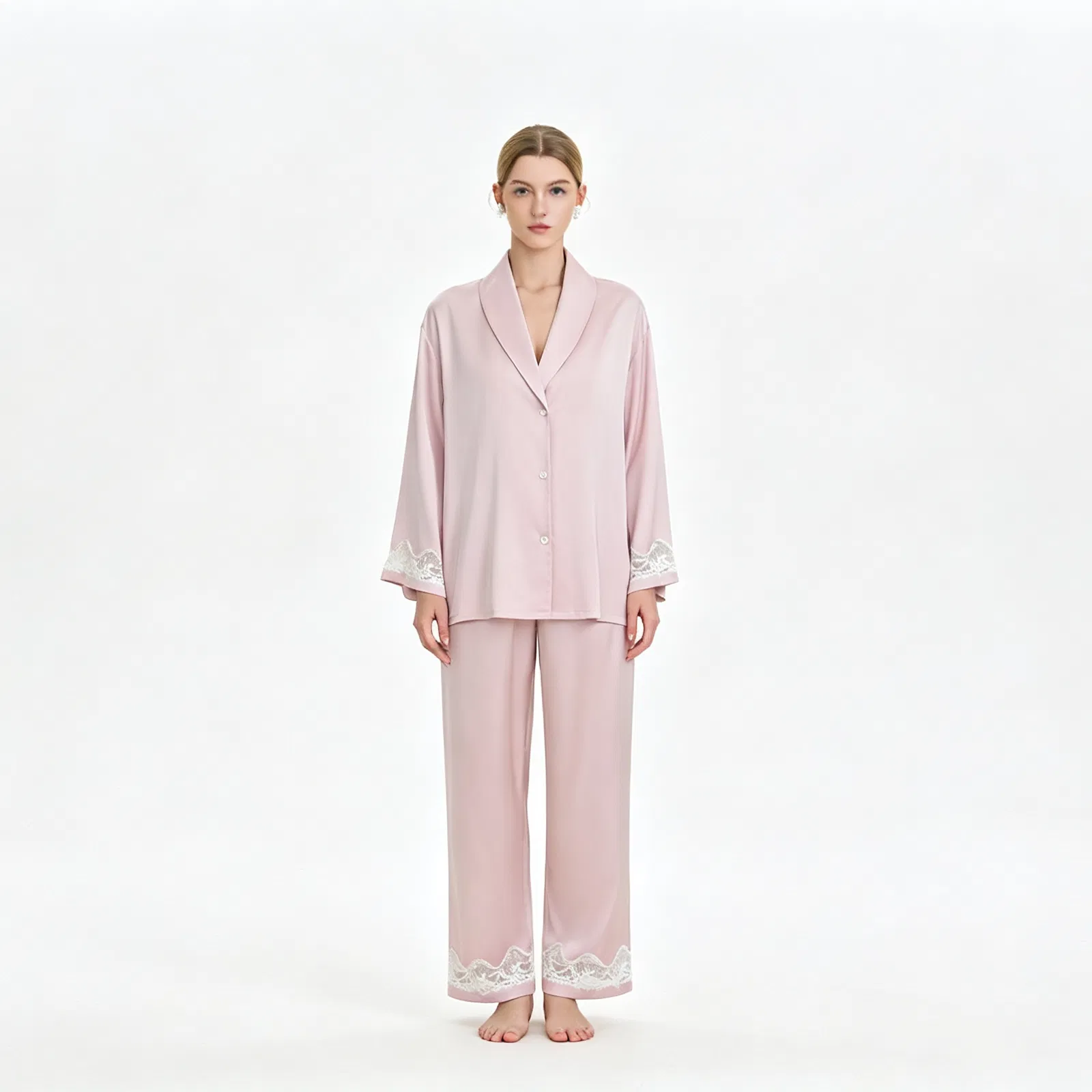 Pantalón del conjunto de satén blanco