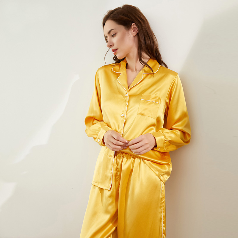 Pijamas de seda pura de lujo al por mayor 100% de seda de morera fabricados en fábrica con etiqueta personalizada