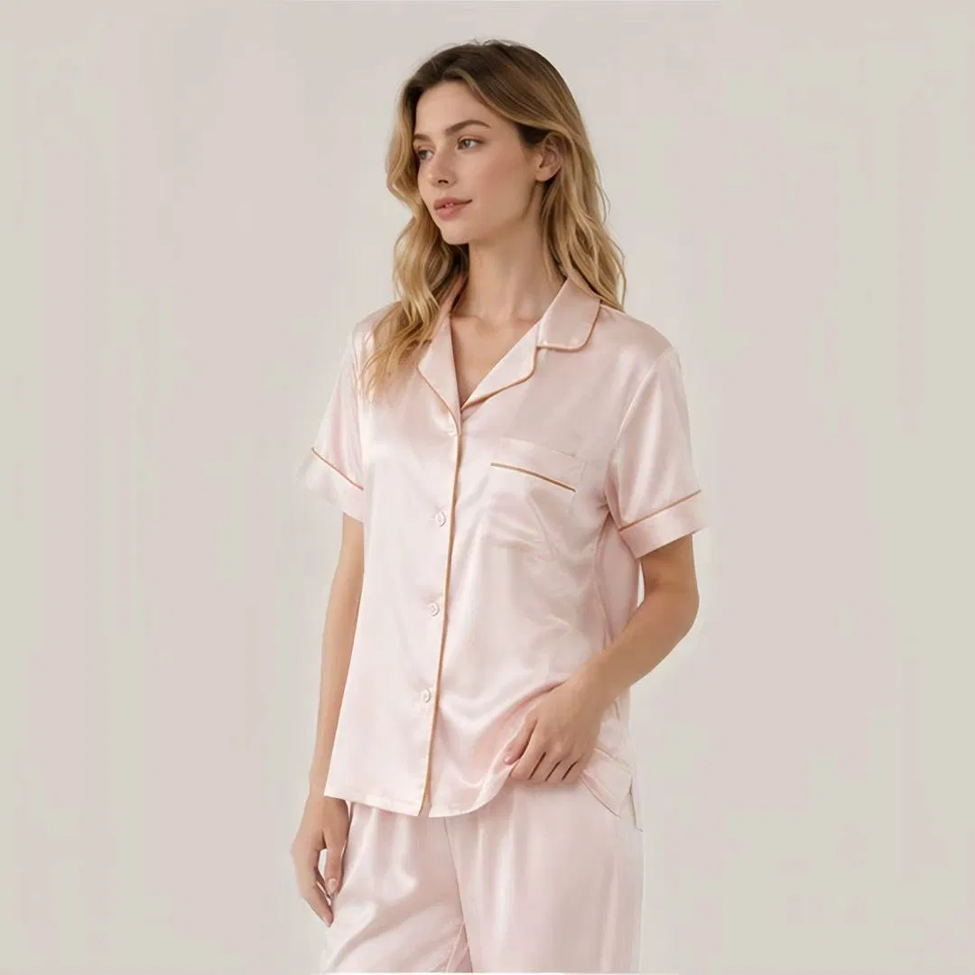 Conjunto de pijama de satén rosa para damas, manga corta, cuello de muesca, pantalones largos, ropa de dormir elegante, color personalizado, traje de noche para mujeres, stock disponible