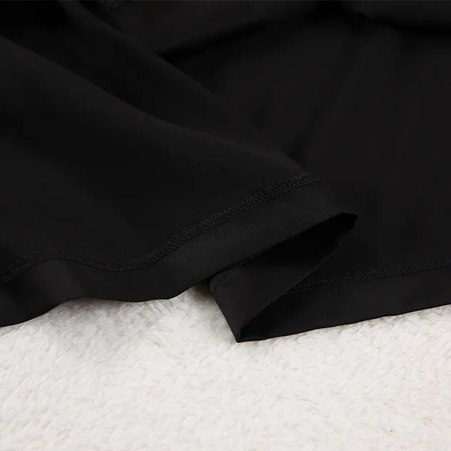 Conjunto de pijamas de dos piezas de camisa de satén suelta de manga larga y pantalón de pierna ancha estilo chica suave