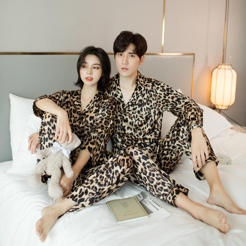 Pijamas de Navidad: Pijamas de manga larga de seda helada para hombres, pijamas sexys de estampado de leopardo para parejas, pijamas para mujeres, ropa de descanso