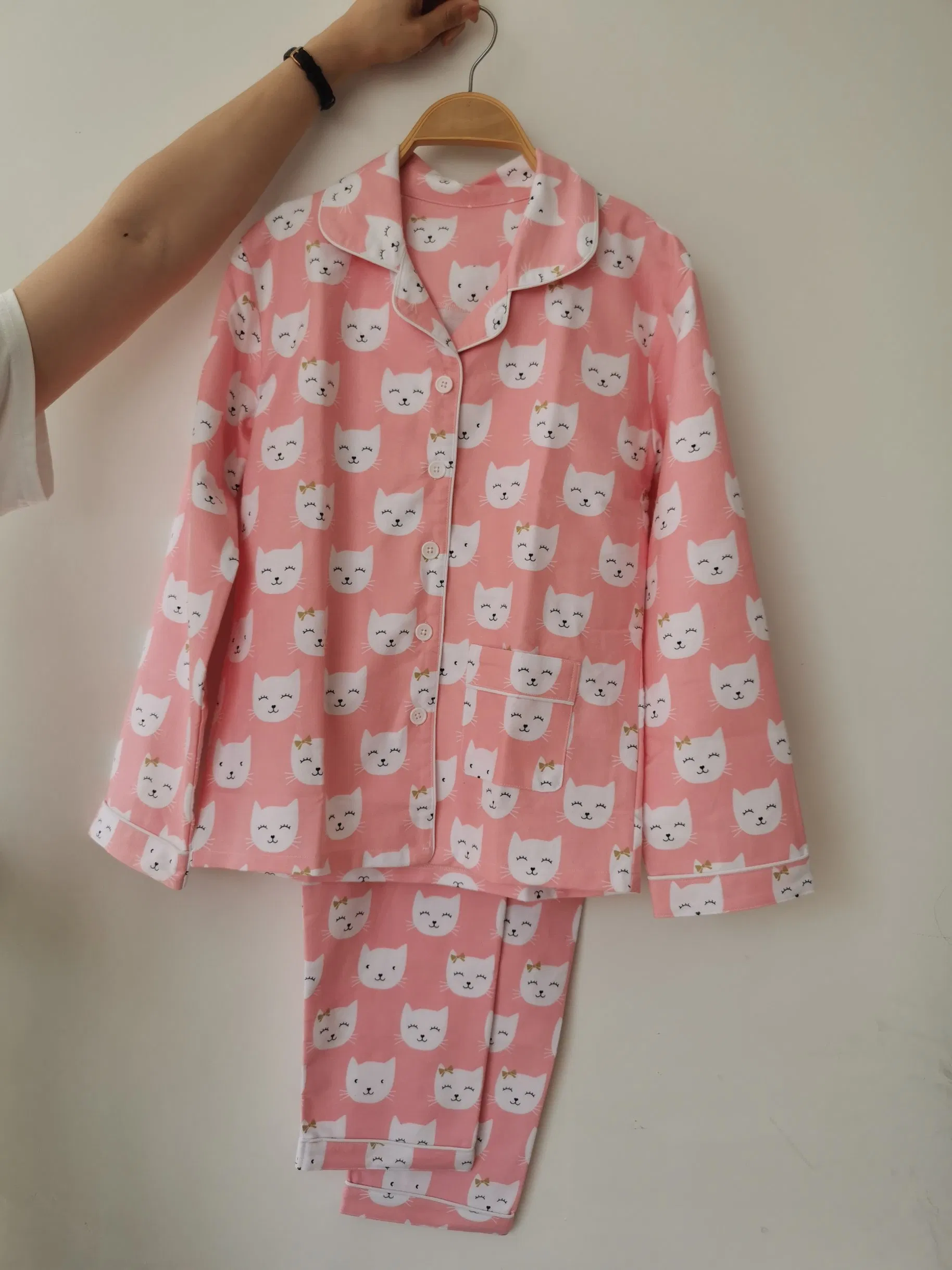 100% Pijamas de algodón de franela de alta calidad y cómodos para niños