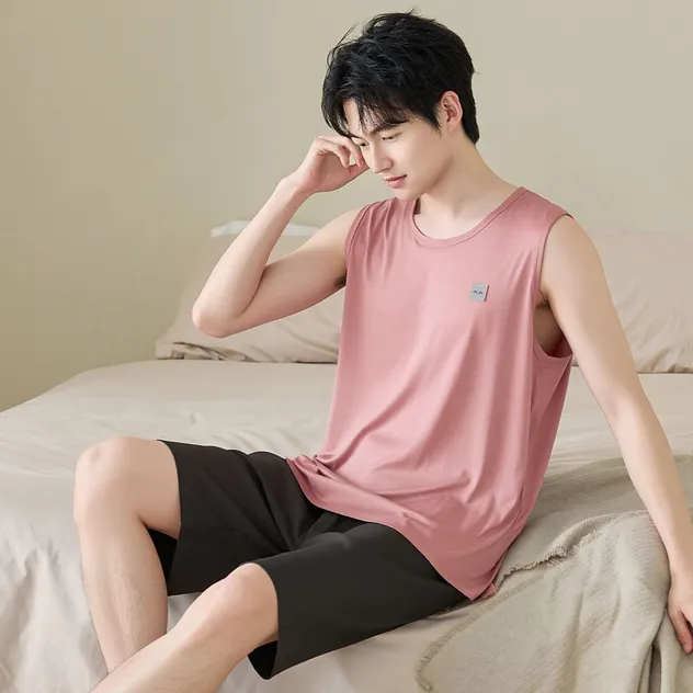 Detalle del pijama masculino de verano 2