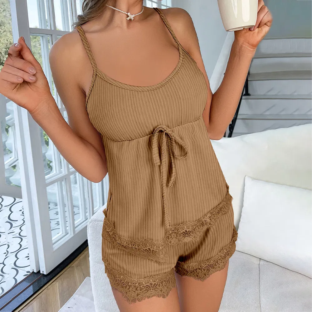 Pijamas de lino orgánico de tono neutro, ajuste relajado, minimalista escandinavo