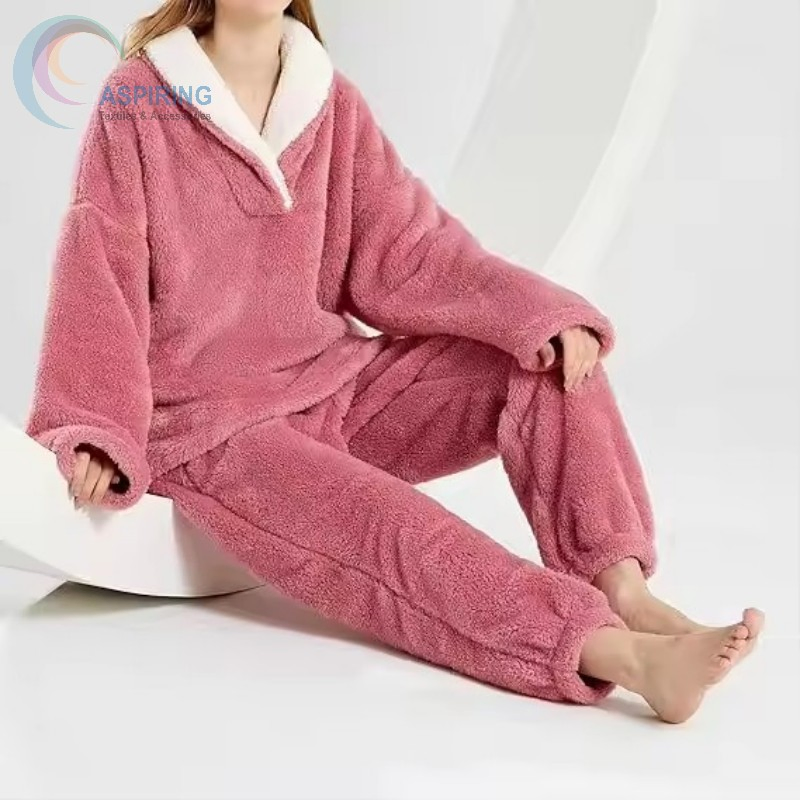 Conjunto de pijama de mujer de algodón de terciopelo grueso y cómodo para invierno