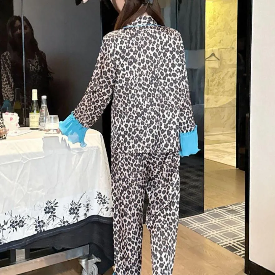 Presentación del producto Conjunto de pijama de lujo francés