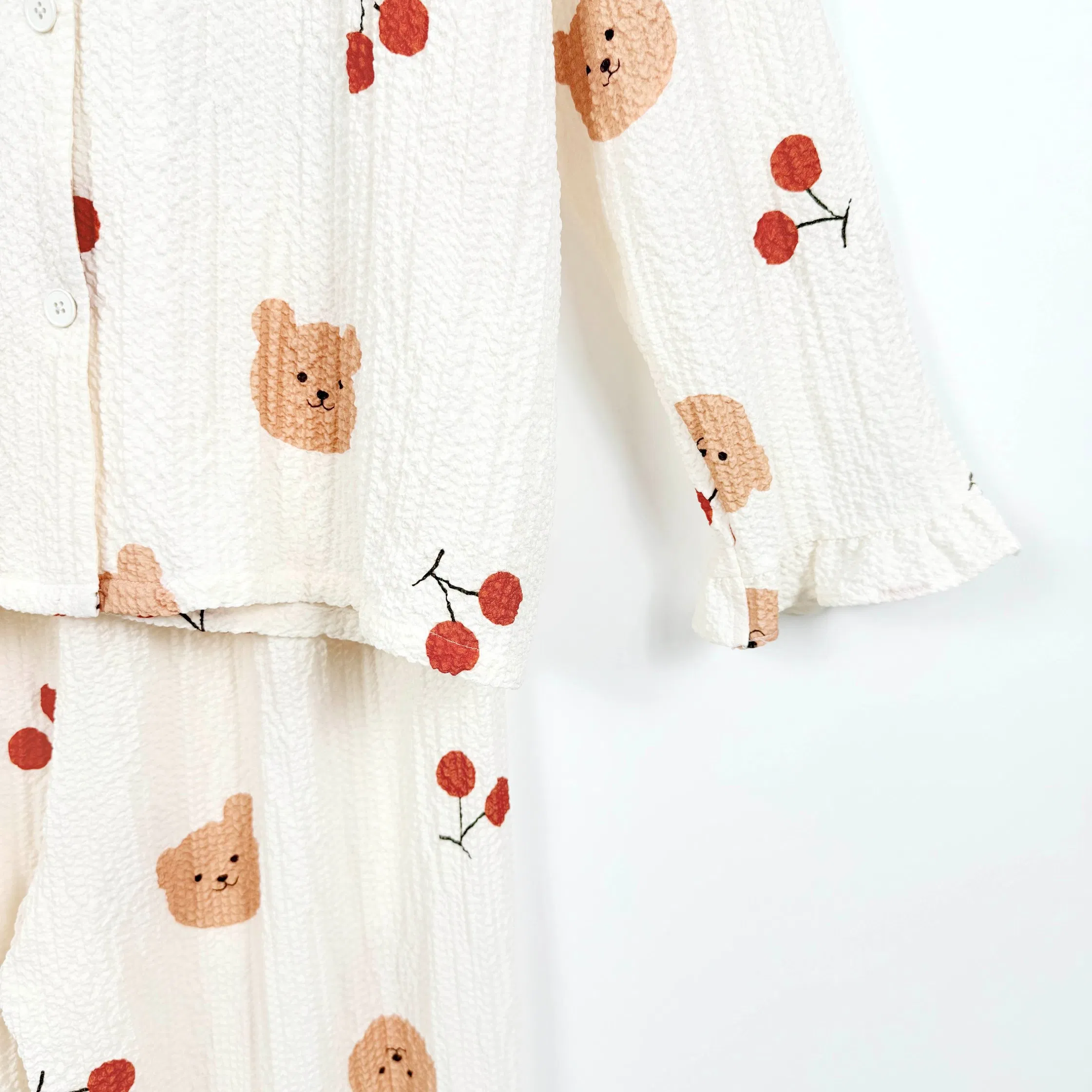 Conjunto de pijama ligero personalizado de seda de verano al por mayor