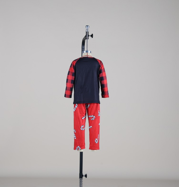 Pijamas de vacaciones a medida con estampado de cuadros para reuniones familiares