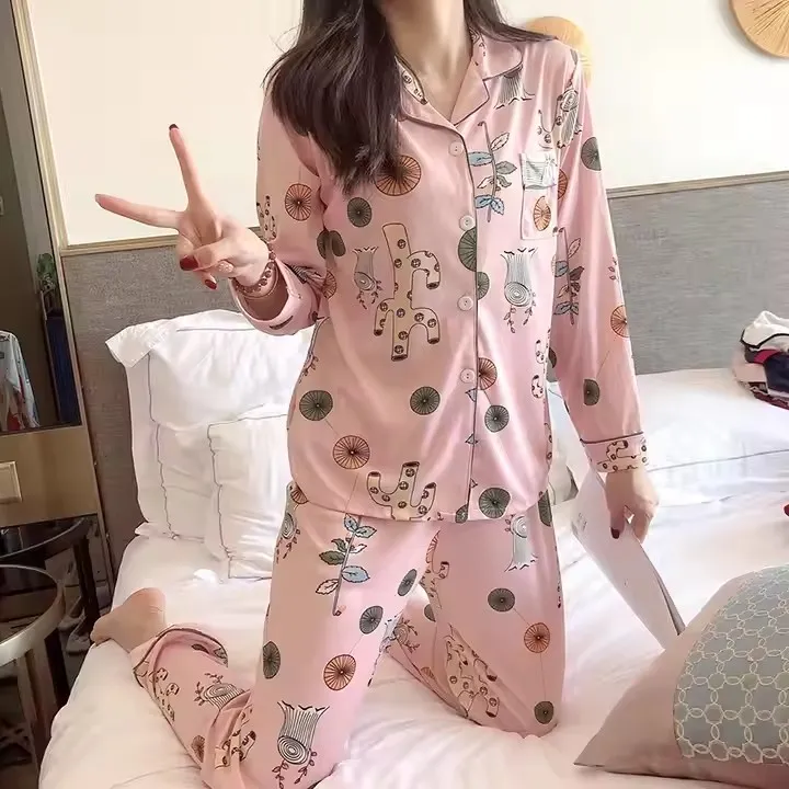 Pijama de seda detalle 3