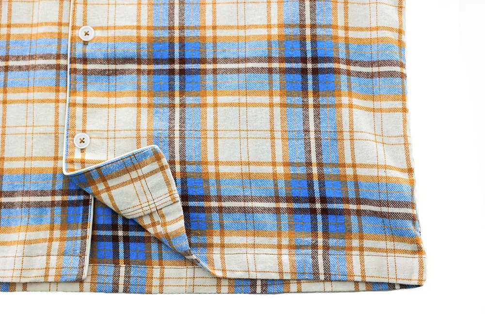 Detalle de pijama de franela 4