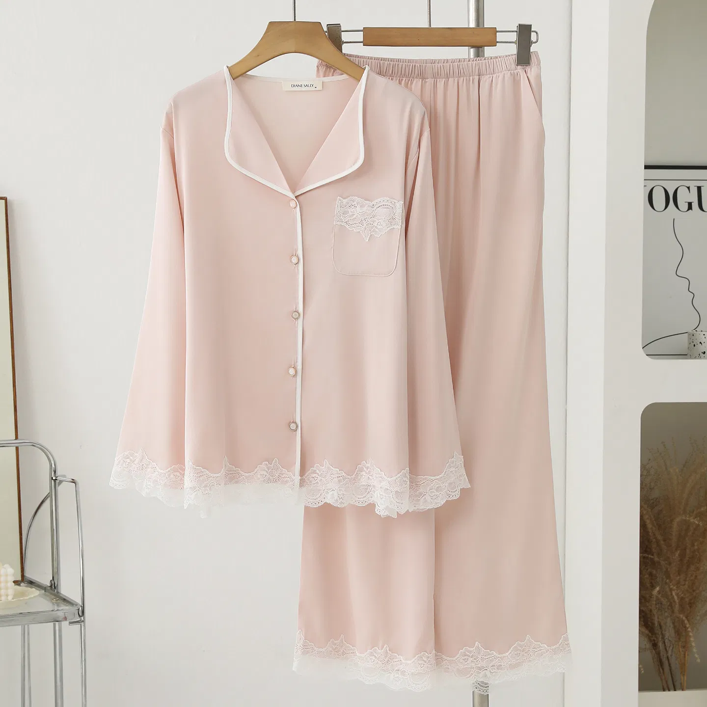 Conjunto de pijama de seda helada para mujer con trim de encaje, de manga larga y pantalones