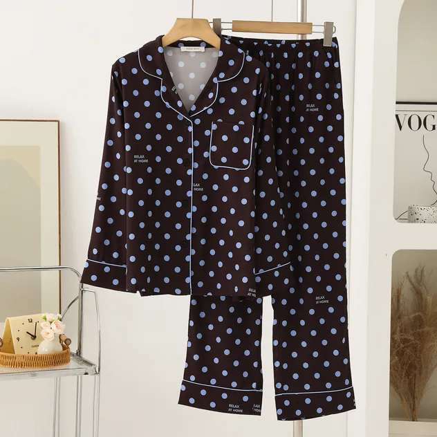 Conjunto de pijama de seda helada para mujeres con lunares clásicos
