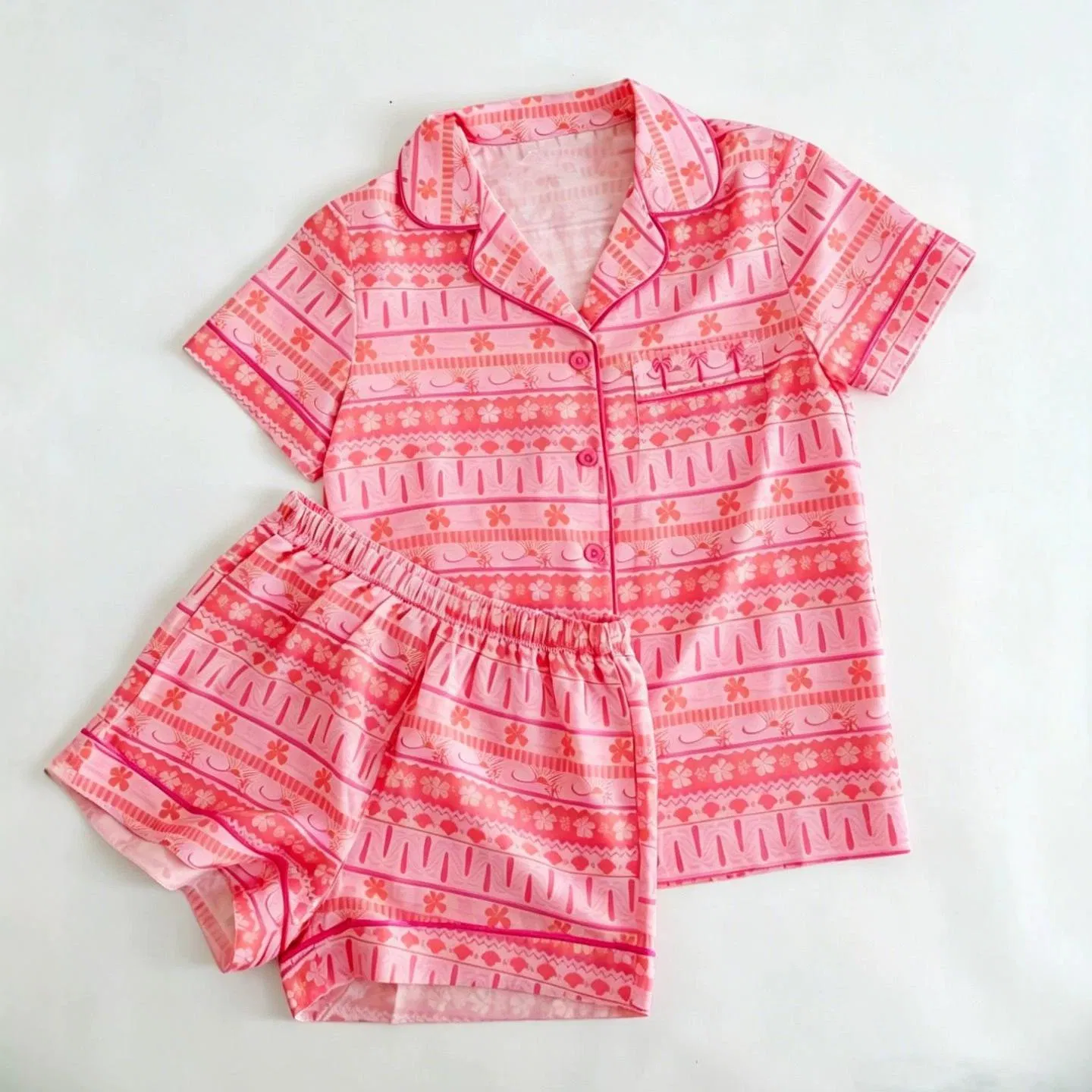 Conjunto de pijama casual de mujer con cuello de solapa, estampado, de manga corta y pantalones cortos